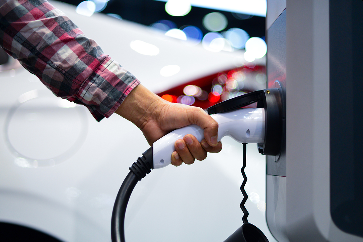 Coops Need to Test Electric Vehicle Strategies, Study Says